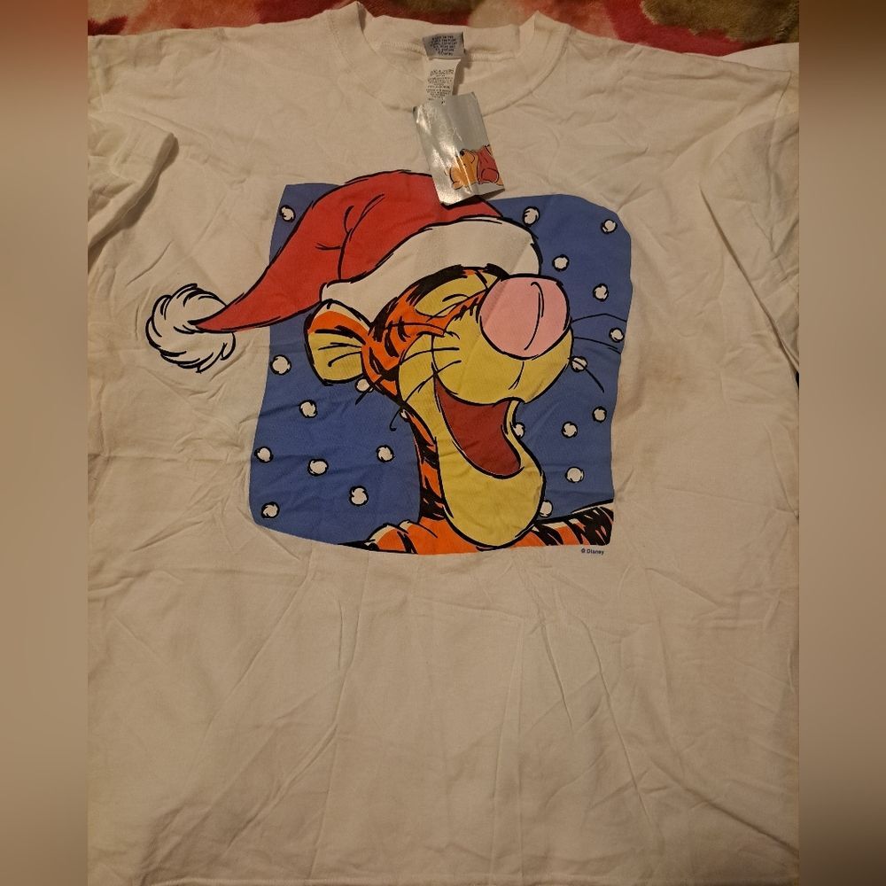 Vintage Disney POOH Casual Crewneck White Graphic Tee Tigger New Sz Large - Picture 7 of 7